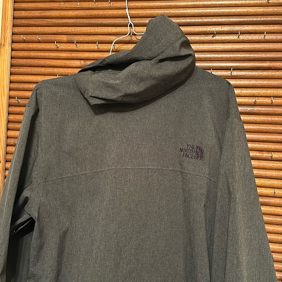 The North Face men’s  jacket windbreaker hyvent 2.5L size S - Picture 9 of 17